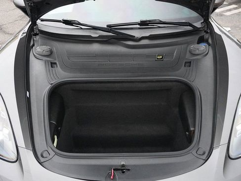 Used 2019 Porsche 718 Cayman RWD image 18