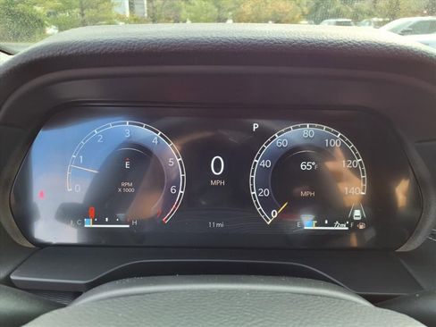 New 2025 Jeep Grand Cherokee Altitude image 12