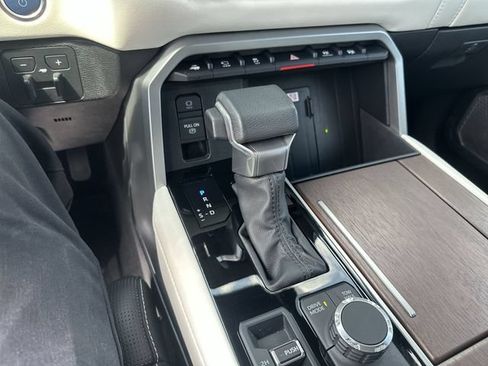 Used 2024 Toyota Tundra Capstone AWD/4WD image 25