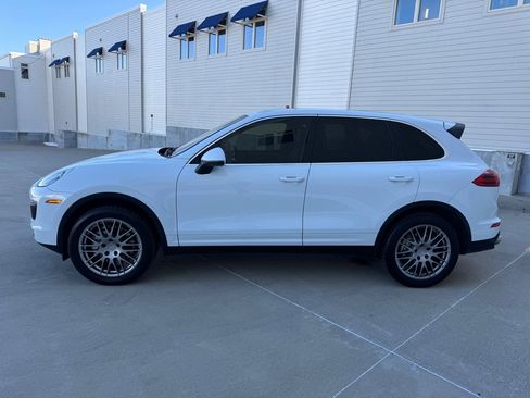 Used 2015 Porsche Cayenne S image 6