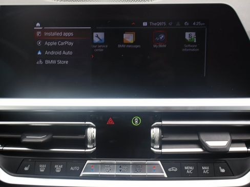 Used 2021 BMW 330i xDrive Sedan w/ M Sport Package AWD/4WD image 18