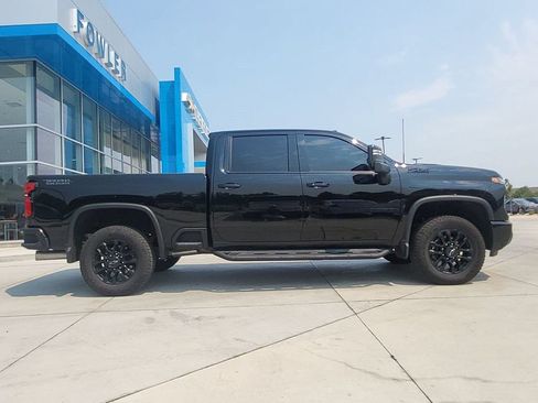 Used 2026 Chevrolet Silverado 2500 LTZ w/ LTZ Plus Package AWD/4WD image 9