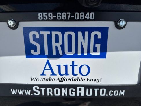 Used 2025 Ford Escape ST-Line AWD/4WD image 18