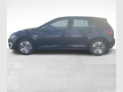 Used 2016 Volkswagen e-Golf SE w/ DC Fast Charging Package