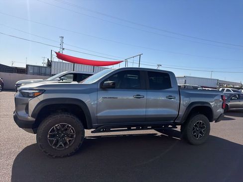 Used 2023 Chevrolet Colorado ZR2 w/ ZR2 Convenience Package III image 8