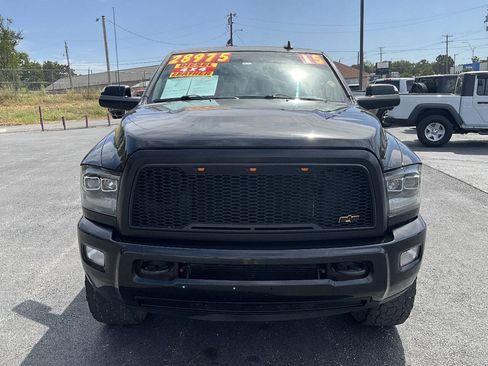 Used 2015 RAM 2500 Laramie w/ Black Appearance Group AWD/4WD image 8