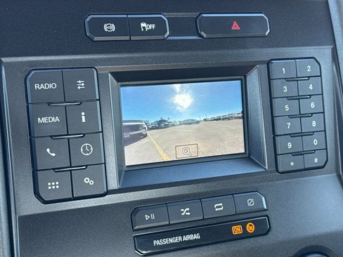 Used 2022 Ford F550 2WD Regular Cab Super Duty image 18