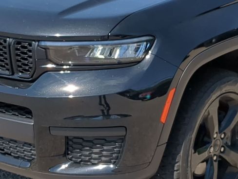 Used 2021 Jeep Grand Cherokee L Laredo AWD/4WD image 11
