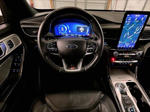 Certified 2022 Ford Explorer ST w/ Equipment Group 401A image 5