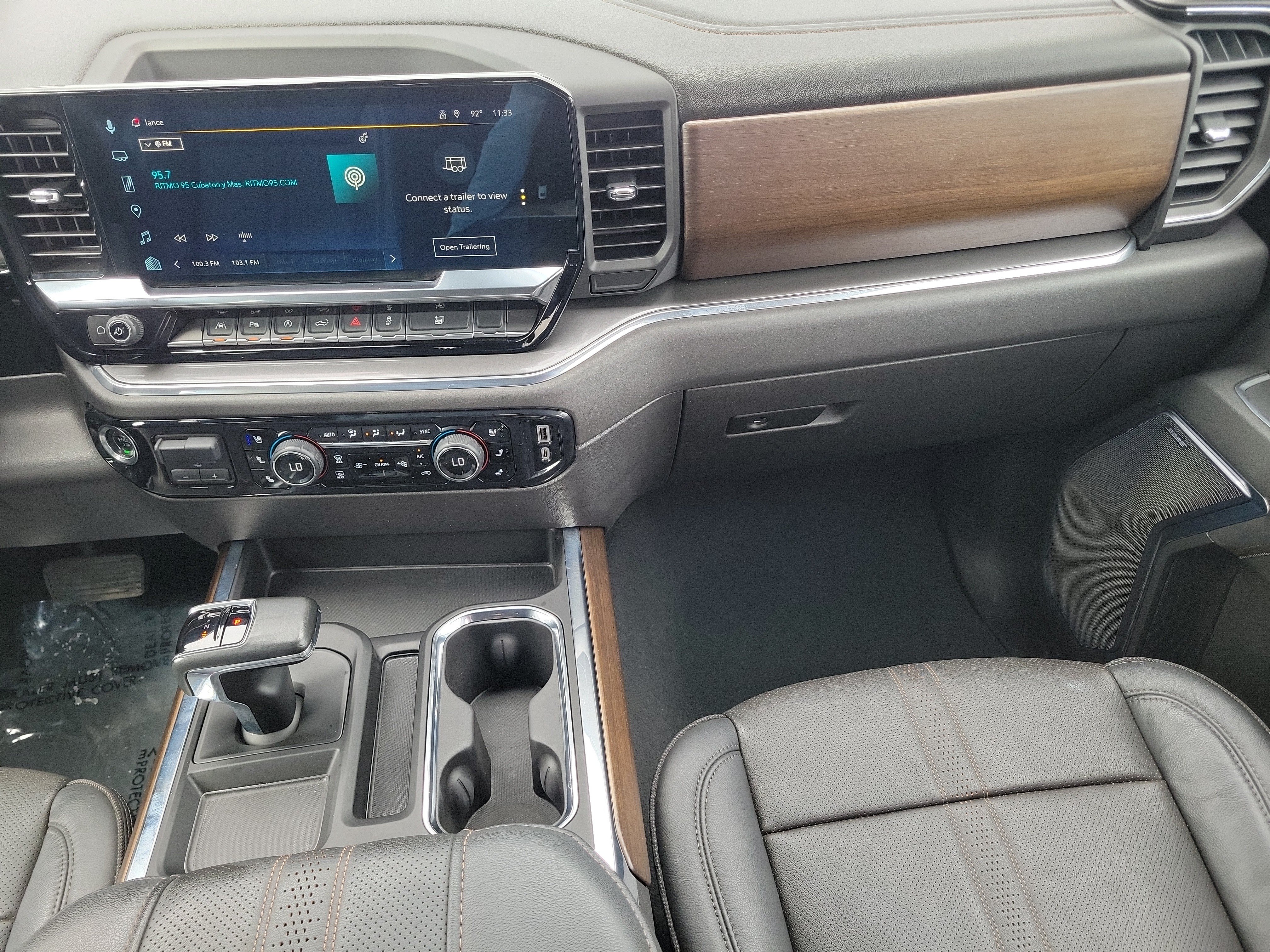 Used 2024 Chevrolet Silverado 1500 High Country AWD/4WD image 17