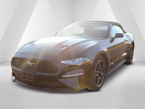 Used 2023 Ford Mustang Premium image 3