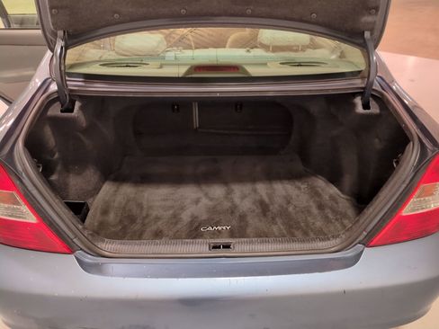 Used 2003 Toyota Camry XLE image 15