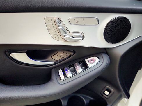 Certified 2021 Mercedes-Benz GLC 300 4MATIC image 19