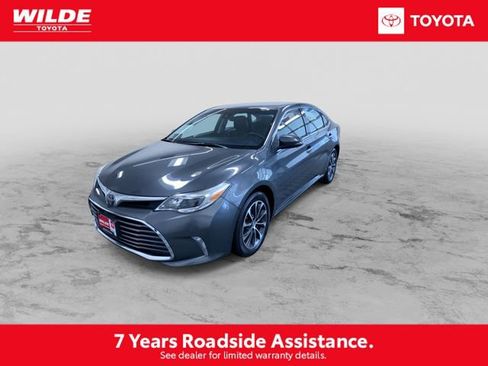 Certified 2018 Toyota Avalon XLE image 5