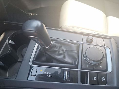 Used 2021 MAZDA CX-30 FWD 2.5 S w/ Select Package image 19