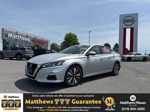 Certified 2022 Nissan Altima 2.5 SV FWD image 1