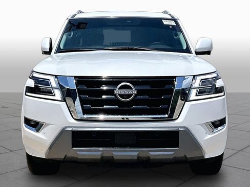 Certified 2024 Nissan Armada SL w/ Captain's Chairs Package RWD image 4