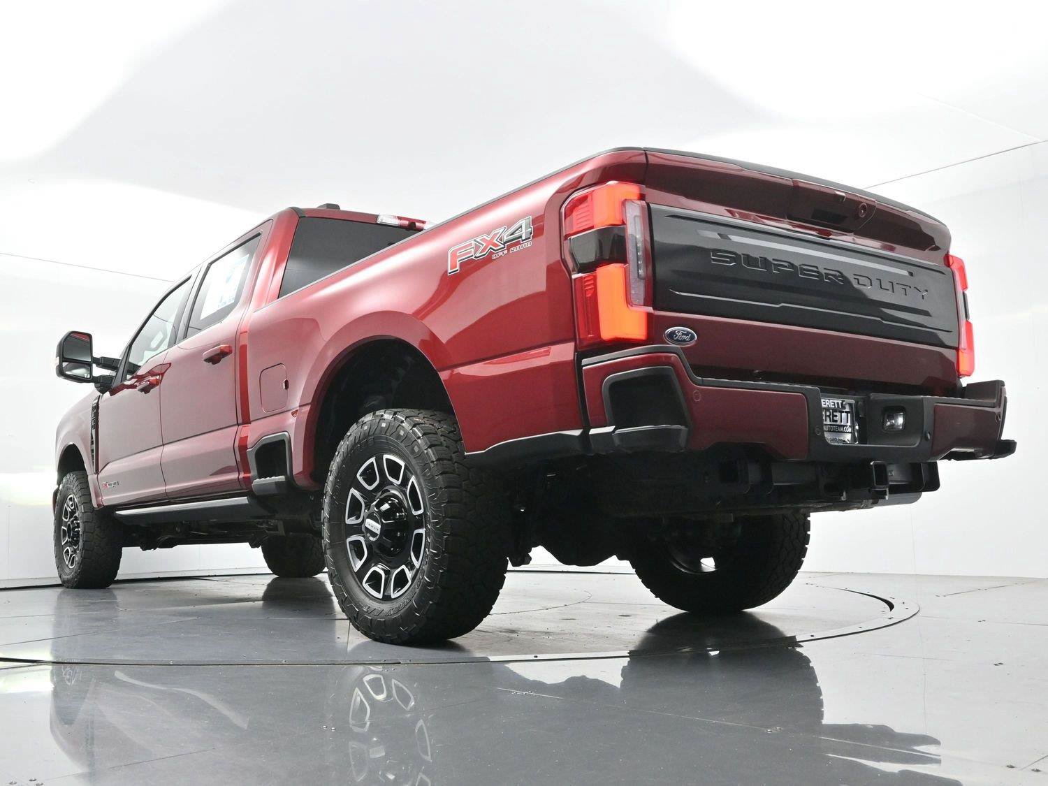 Used 2026 Ford F350 Platinum w/ FX4 Off-Road Package AWD/4WD image 54