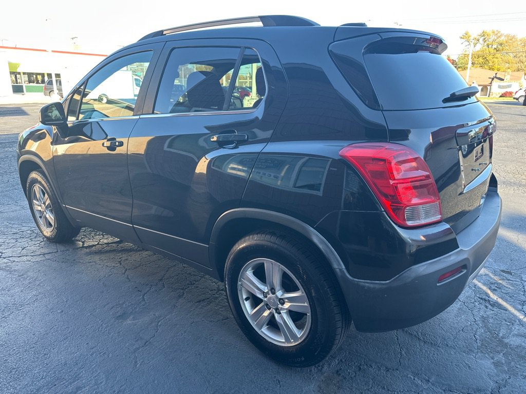 Used 2016 Chevrolet Trax LT AWD/4WD image 3