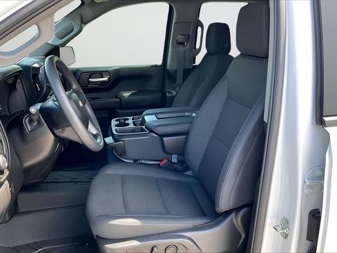 Used 2025 Chevrolet Silverado 1500 Custom AWD/4WD image 17