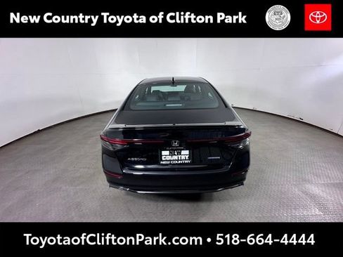 Used 2024 Honda Accord Sport image 4