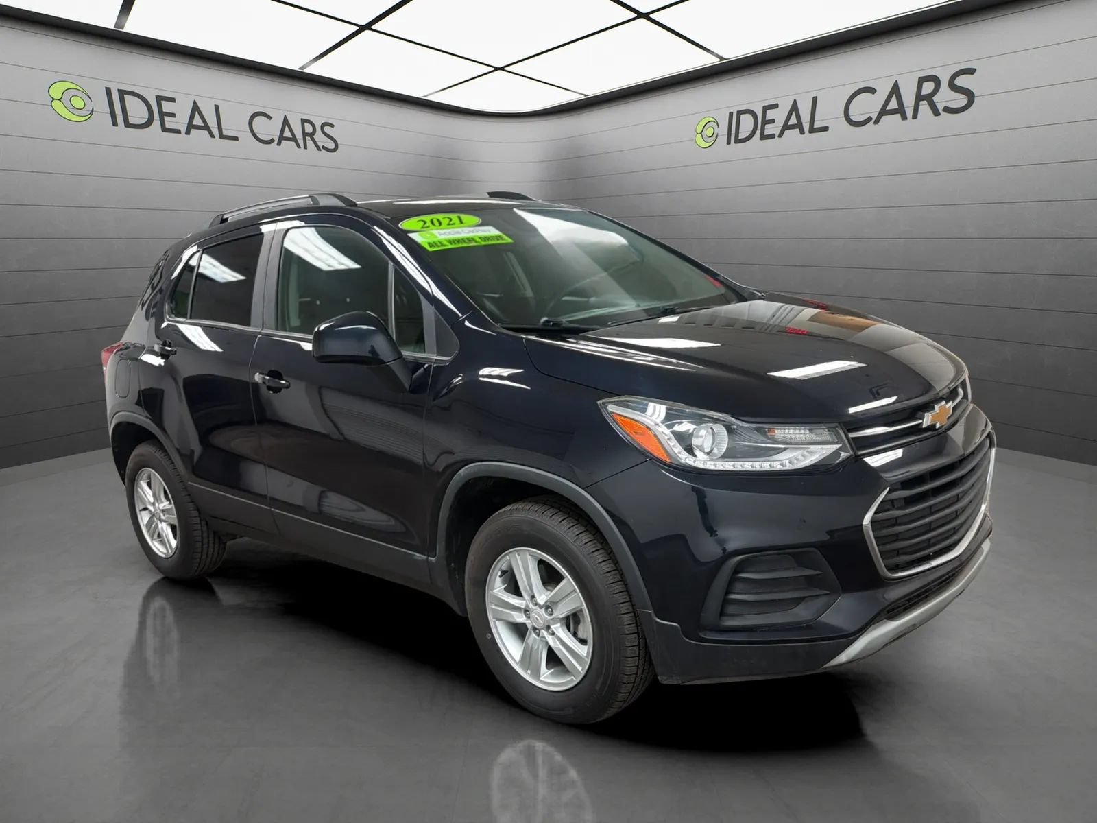 Used 2021 Chevrolet Trax LT AWD/4WD image 3