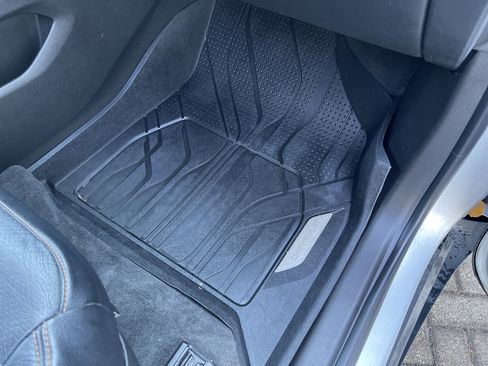 Used 2019 Chevrolet Traverse LT w/ LPO, Floor Liner Package image 40