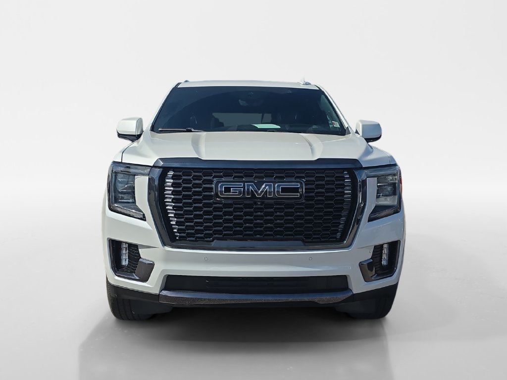 Used 2023 GMC Yukon XL Denali Ultimate AWD/4WD image 9