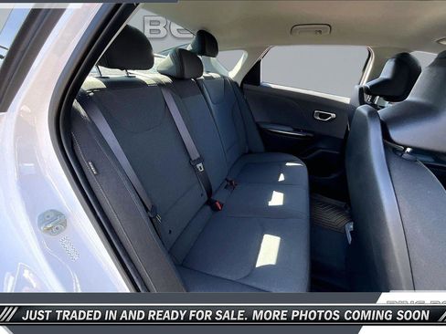 Used 2025 Kia K4 FWD image 20