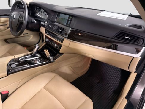 Used 2013 BMW 528i Sedan image 29