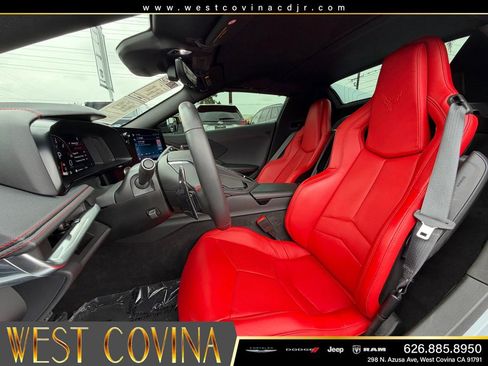 Used 2024 Chevrolet Corvette Stingray Convertible w/ Z51 Performance Package RWD image 17