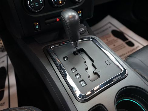 Used 2014 Dodge Challenger R/T RWD image 38