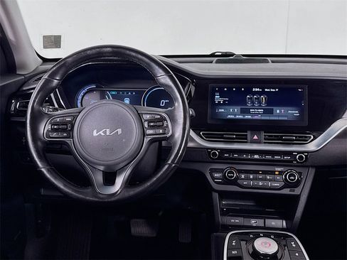 Used 2022 Kia Niro EX Premium w/ Cold Weather Package image 13