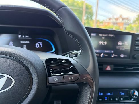 New 2026 Hyundai Elantra SEL Sport FWD image 32