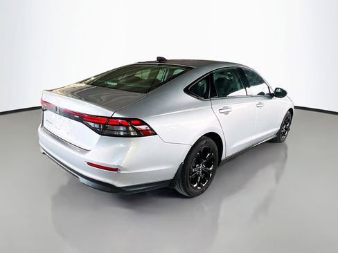 Used 2025 Honda Accord SE image 8