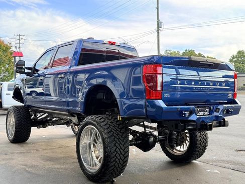 Used 2022 Ford F250 Platinum image 5
