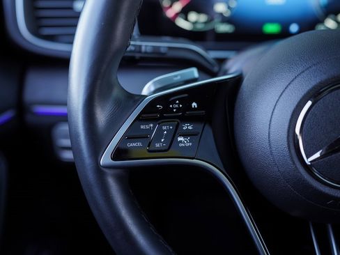 Used 2024 Mercedes-Benz GLE 450e 4MATIC image 28