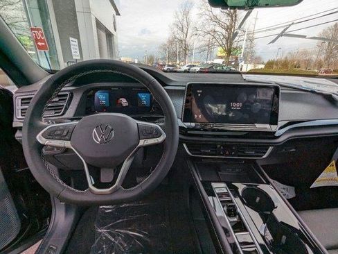 New 2024 Volkswagen Atlas Cross Sport SEL AWD/4WD image 8