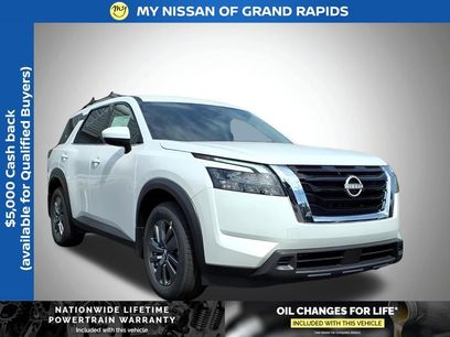 New 2025 Nissan Pathfinder SV