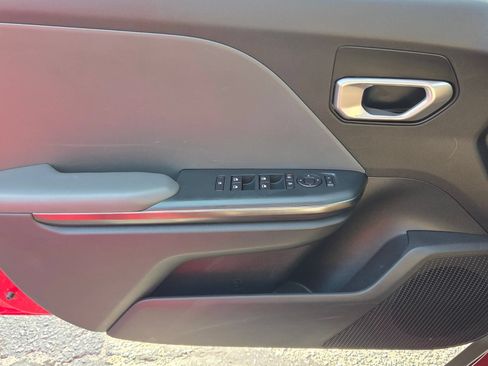 Used 2025 Kia K4 FWD image 31