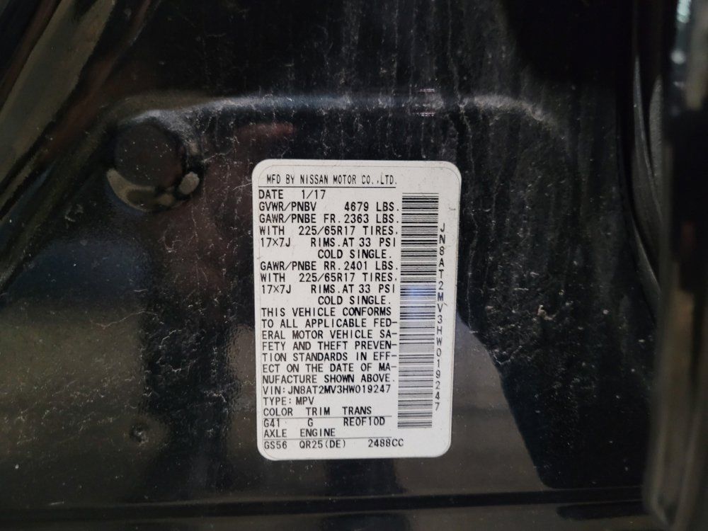 Used 2017 Nissan Rogue SV AWD/4WD image 33