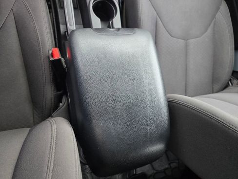 Used 2015 Jeep Wrangler Unlimited Sport AWD/4WD image 25