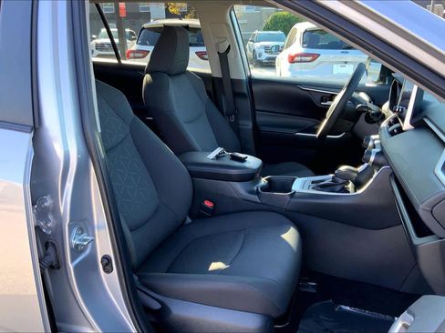 Used 2024 Toyota RAV4 XLE image 8