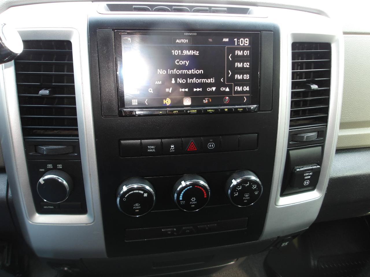 Used 2011 RAM 1500 Classic SLT AWD/4WD image 18