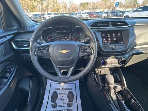 Used 2023 Chevrolet TrailBlazer LT image 17