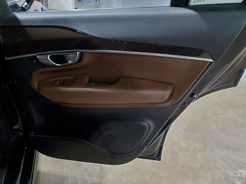 Used 2019 Volvo XC90 T6 Momentum w/ Advanced Package image 24