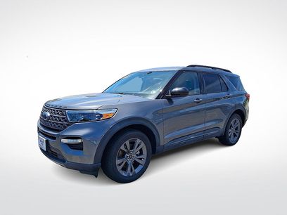 Certified 2023 Ford Explorer XLT w/ Equipment Group 202A