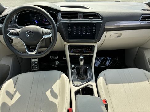 Used 2023 Volkswagen Tiguan SE R-Line FWD image 19