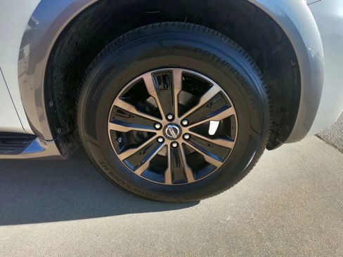 Used 2018 Nissan Armada Platinum w/ Captain Seat Package image 10