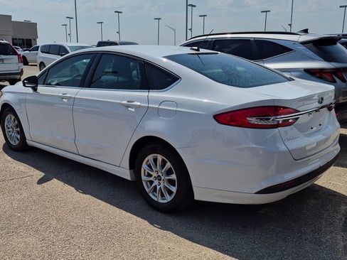Used 2018 Ford Fusion S FWD image 5